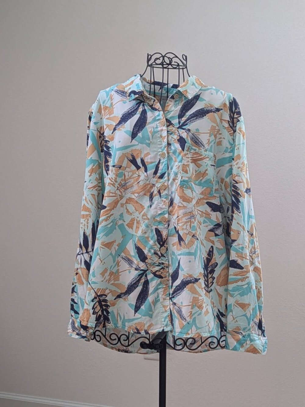 Multiples XL 100% Lyocell Tropical Floral Roll Tab Button Down Shirt